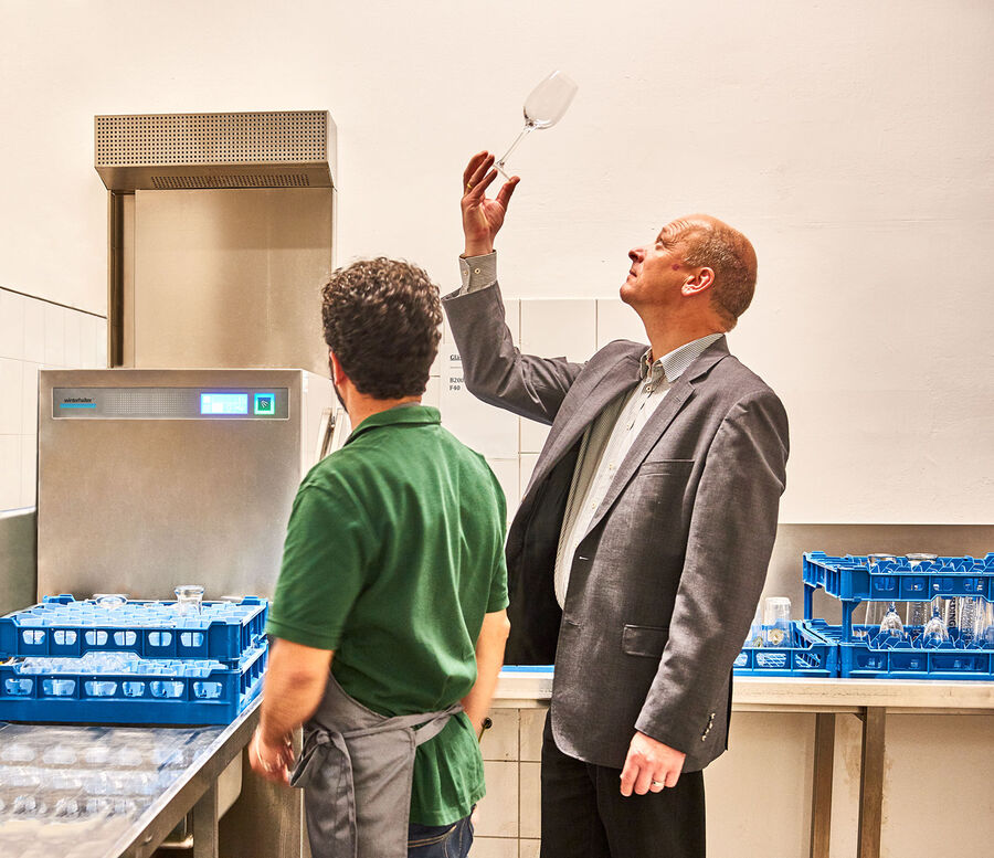 Referência Winterhalter Hotel Bad Schachen Referência Winterhalter Hotel Bad Schachen