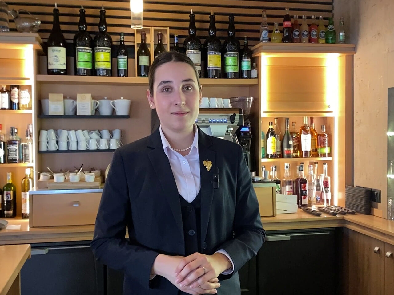 Lucie Tarrondo, apprentie sommelière Lucie Tarrondo, apprentie sommelière