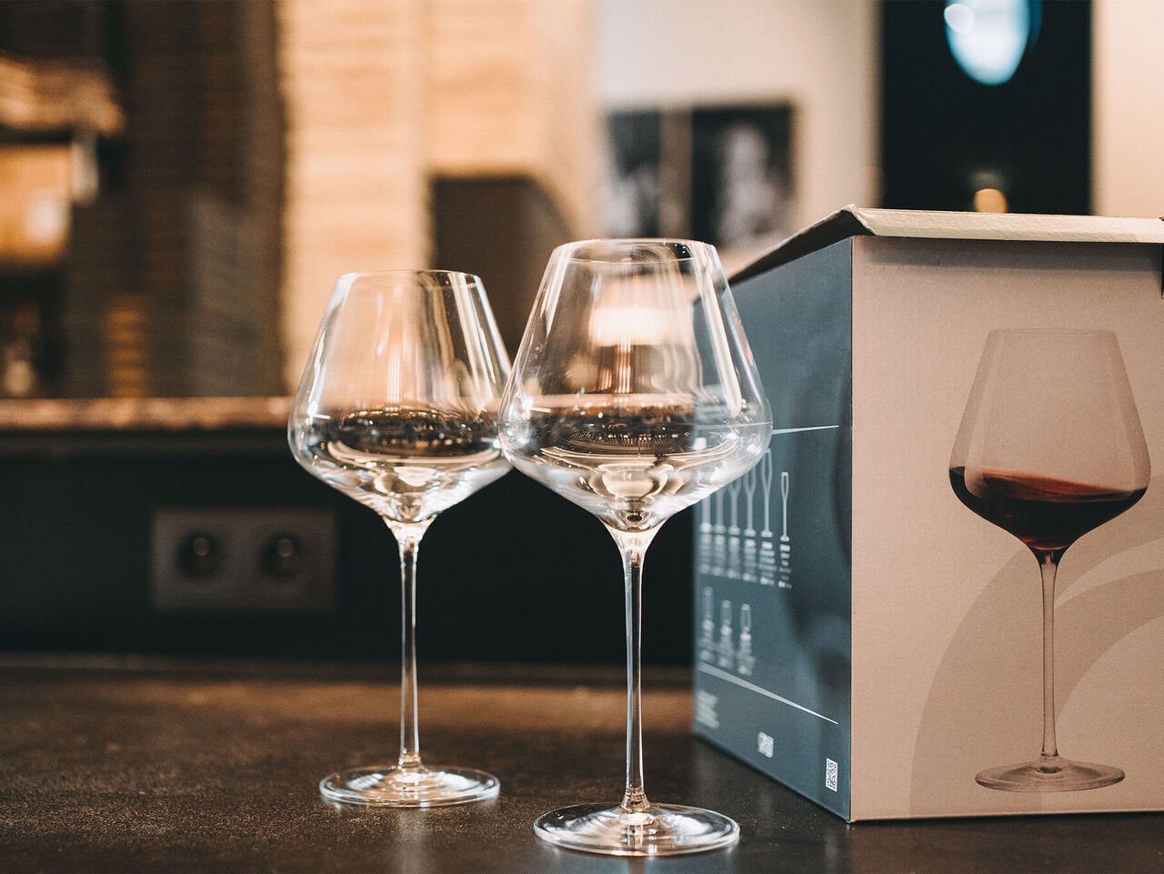 Conseils pour prévenir la corrosion du verre : achetez des verres de haute qualité et utilisez un lave verre professionnel Verres neufs et de haute qualité comme protection contre la corrosion du verre. Utilisez un lave verre professionnel