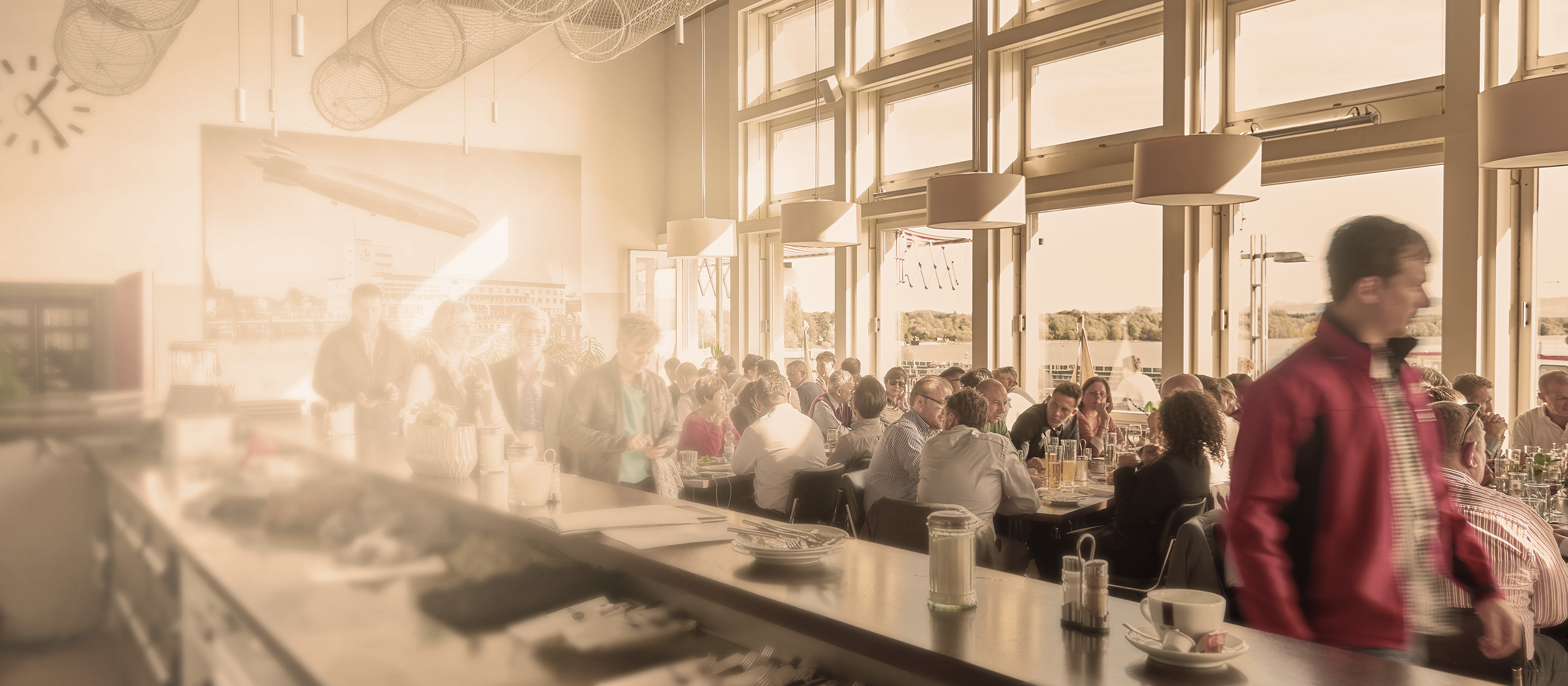 温特豪德台下式洗杯机齐柏林博物馆饭店参考案例