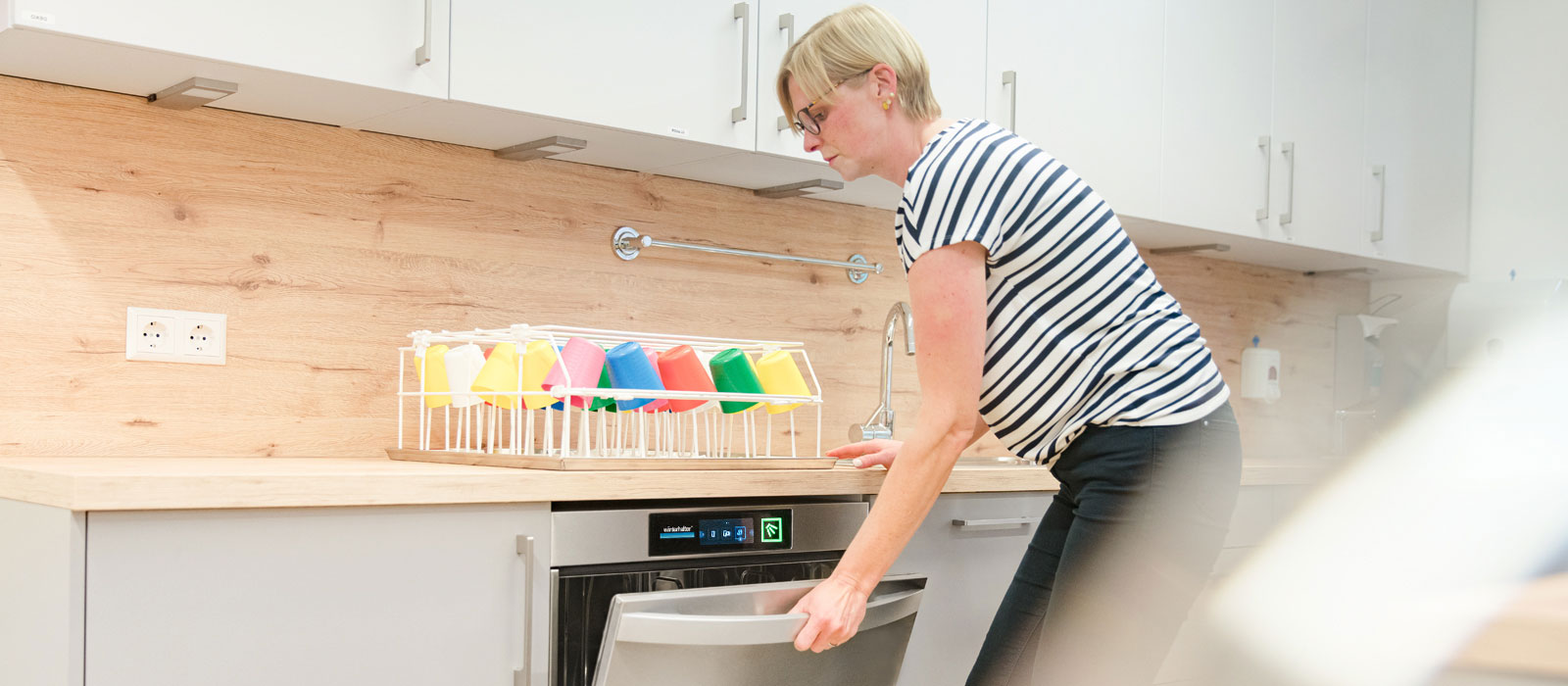 幼儿园的可重复使用的杯具洗涤 幼儿园的可重复使用的杯具洗涤