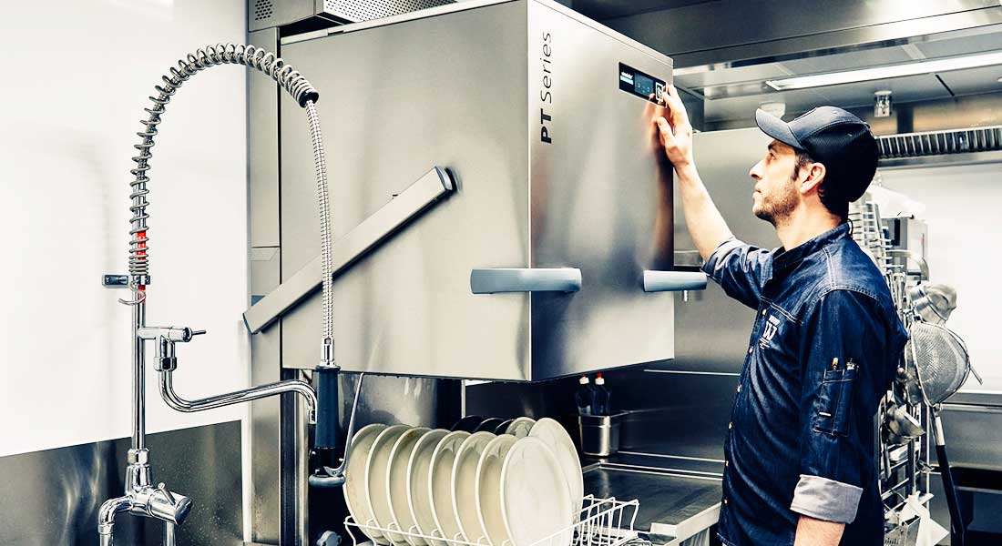 温特豪德揭盖式洗碗机 PT 系列的实际应用
