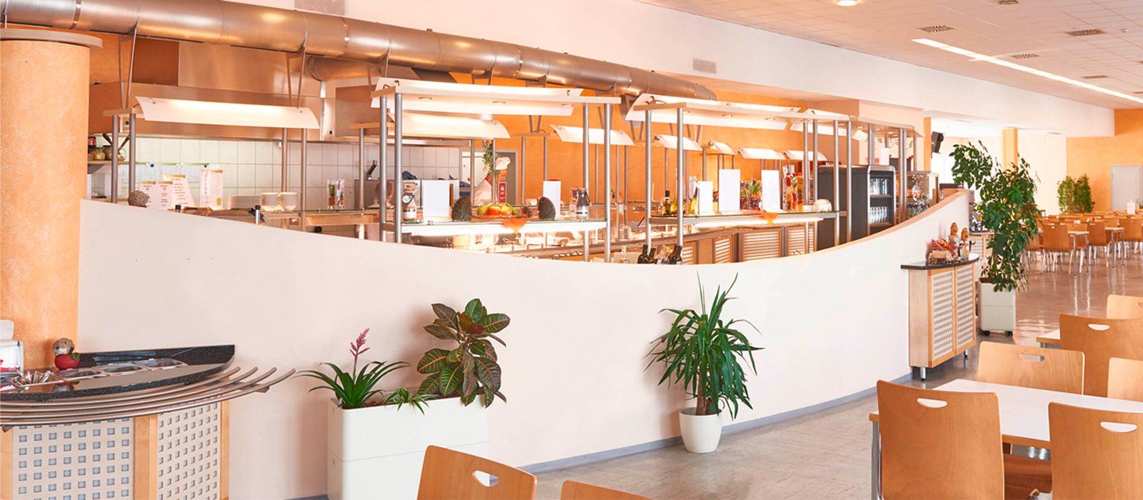 Referencia Cantina EBZ de lavavajillas de arrastre de cestas Winterhalter Referencia Cantina EBZ de lavavajillas de arrastre de cestas Winterhalter