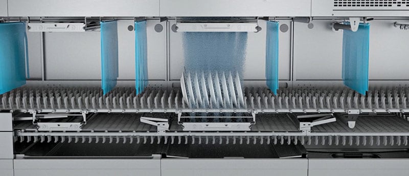 Detalle del tren de lavado de cinta transportadora MTF Winterhalter Detalle del tren de lavado de cinta transportadora MTF Winterhalter