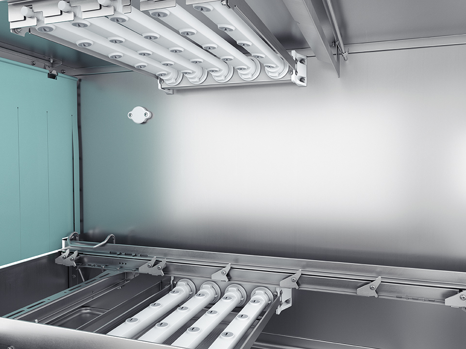 Winterhalter CTR warewashing system Winterhalter CTR warewashing system