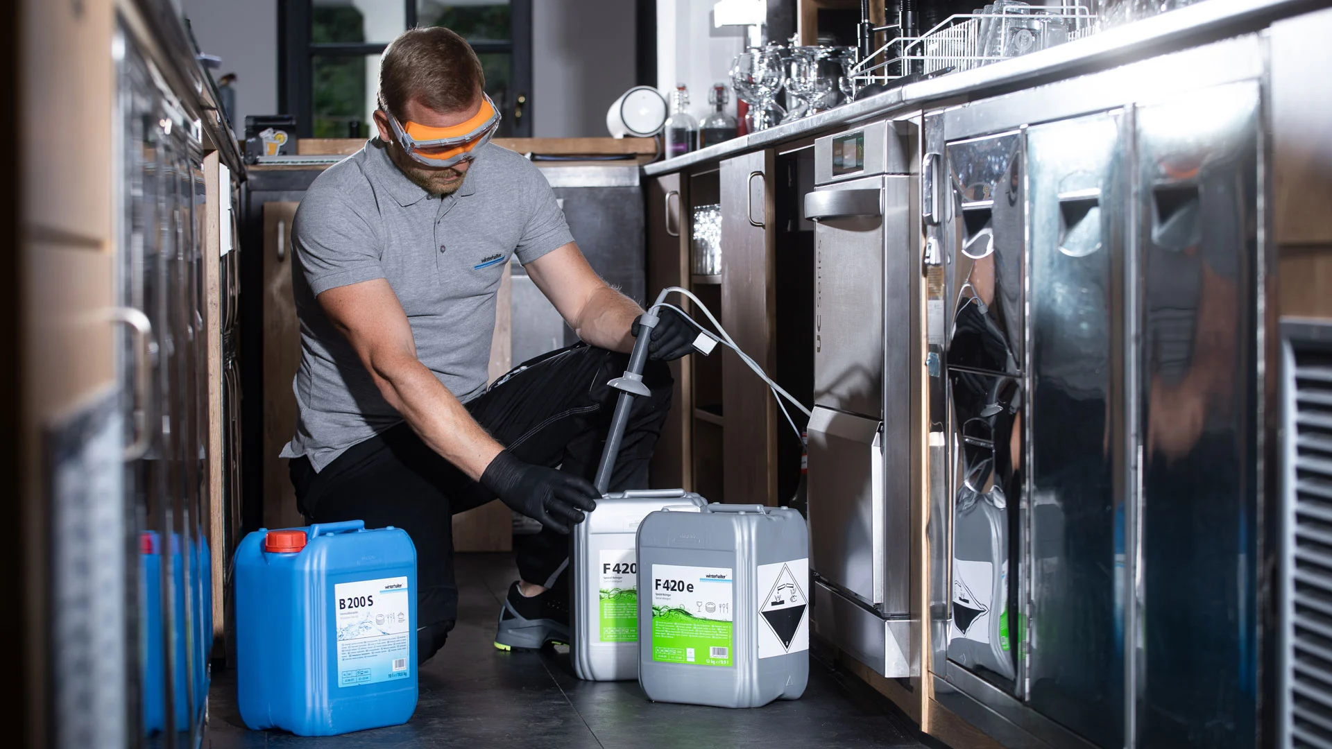 Lave-vaisselle professionnel Winterhalter