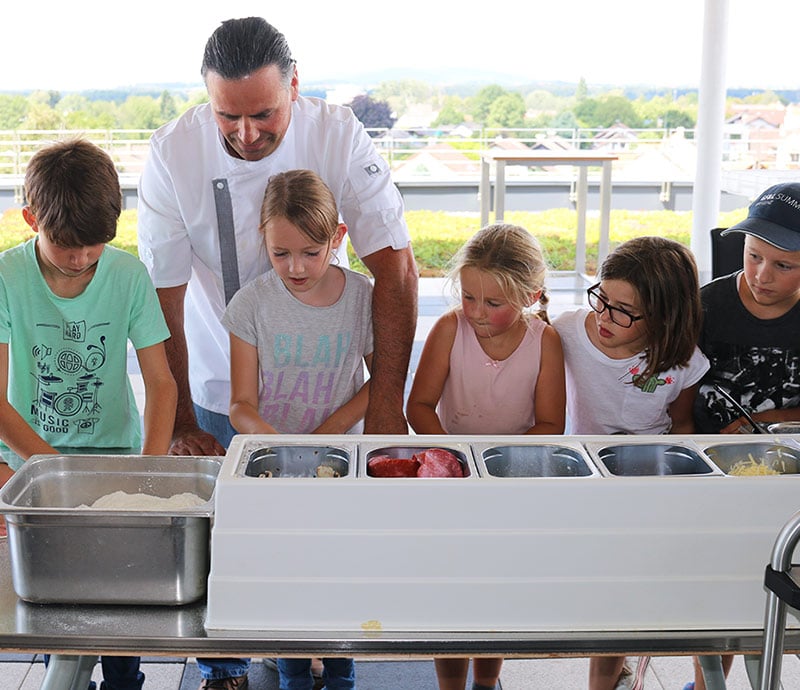 Winterhalter-Kinderferienprogramm Pizza backen Winterhalter-Kinderferienprogramm Pizza backen