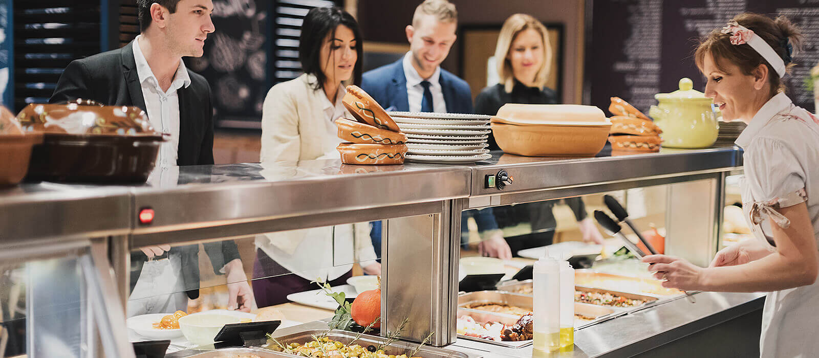 Winterhalter Spülmaschinen für Kantinen Winterhalter Spülmaschinen für Kantinen