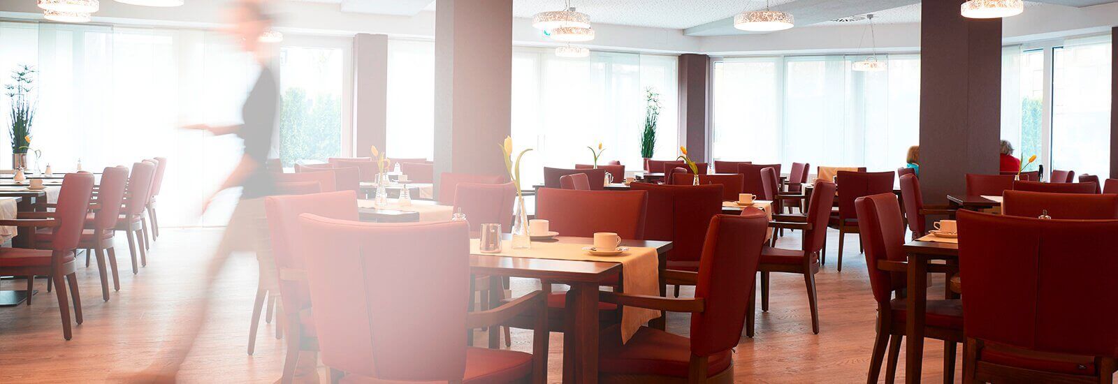 Transportspülmaschine von Winterhalter Senioren-Residenz Mundus Transportspülmaschine von Winterhalter Senioren-Residenz Mundus