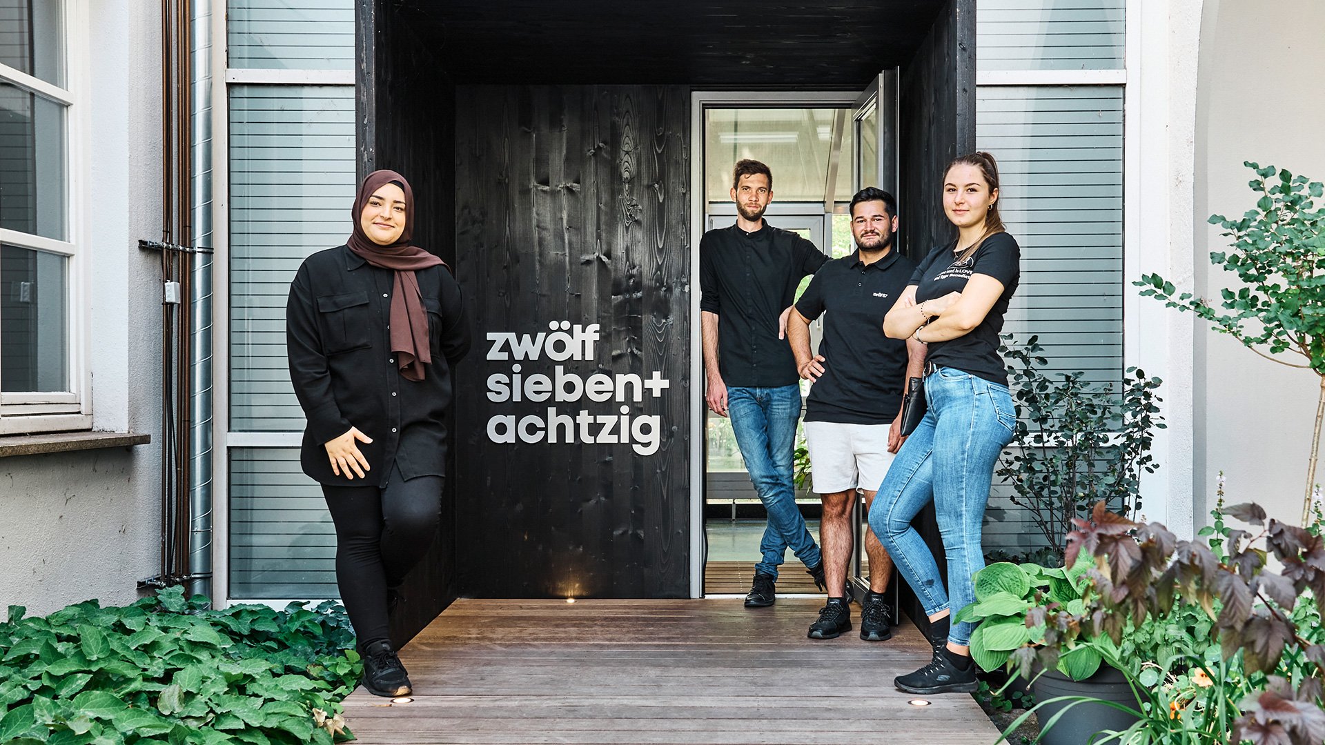 Starkes Team mit Festangestellten | Personalsuche Gastronomie Starkes Team mit Festangestellten | Personalsuche Gastronomie