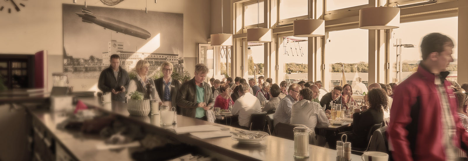 Opinia restauracji Zeppelin Museum Restaurant odnośnie podblatowej zmywarki Winterhalter Opinia restauracji Zeppelin Museum Restaurant odnośnie podblatowej zmywarki Winterhalter