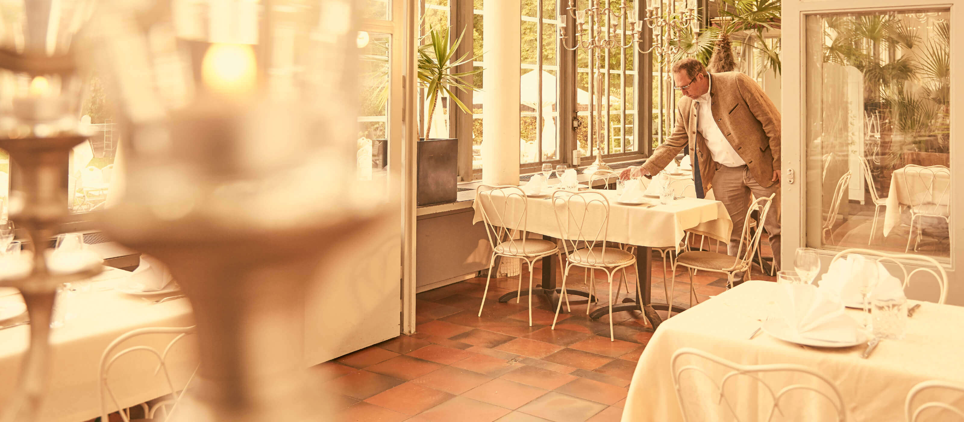 Referencia Schloßcafé Palmenhaus de lavavajillas de cúpula Winterhalter Referencia Schloßcafé Palmenhaus de lavavajillas de cúpula Winterhalter